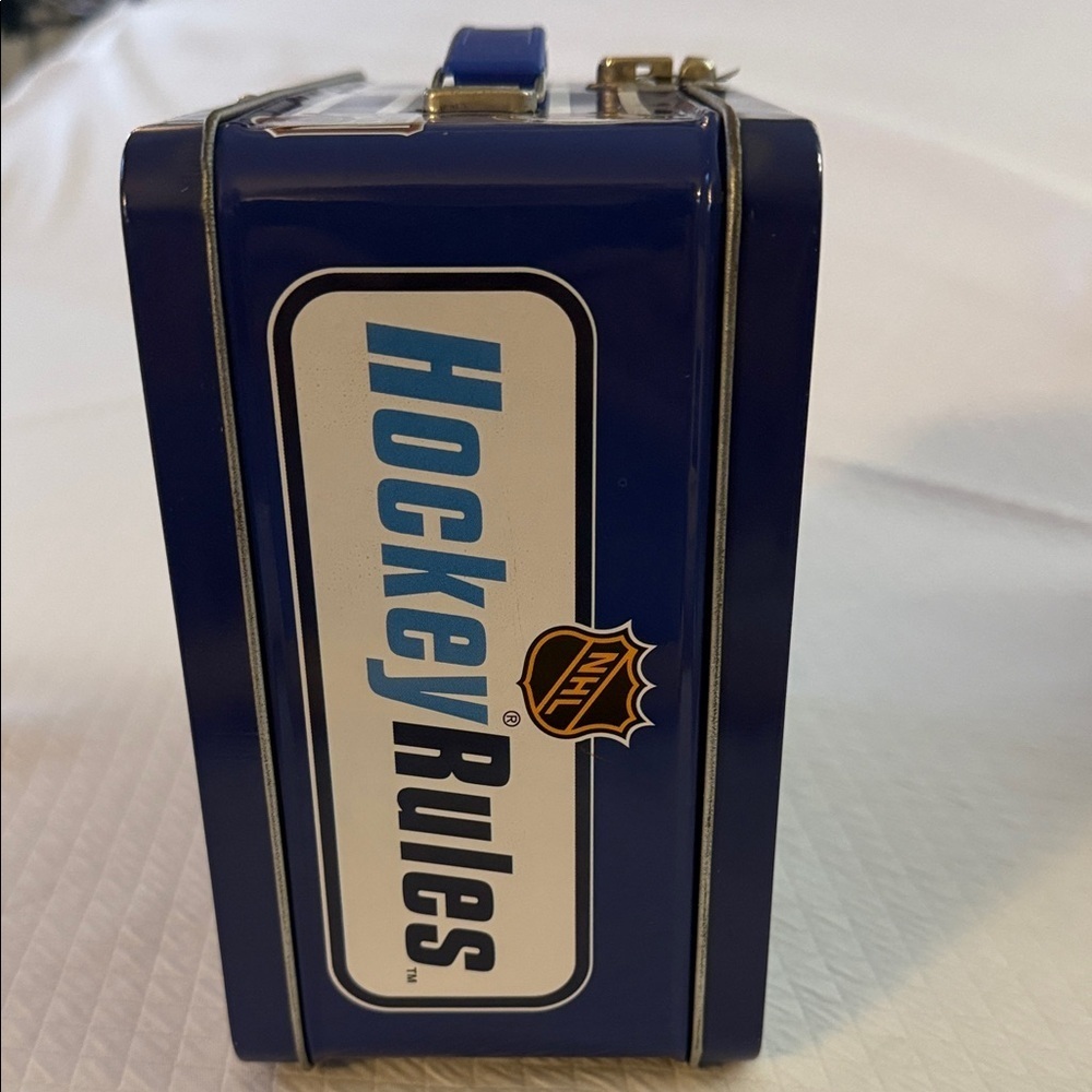 Official NHL Toronto Maple Leafs Vintage Blue Lunch Box with serial number - Picture 8 of 13
